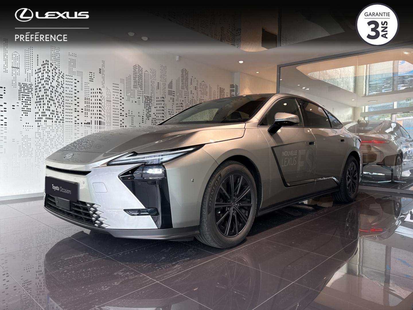 LEXUSES300h Luxe