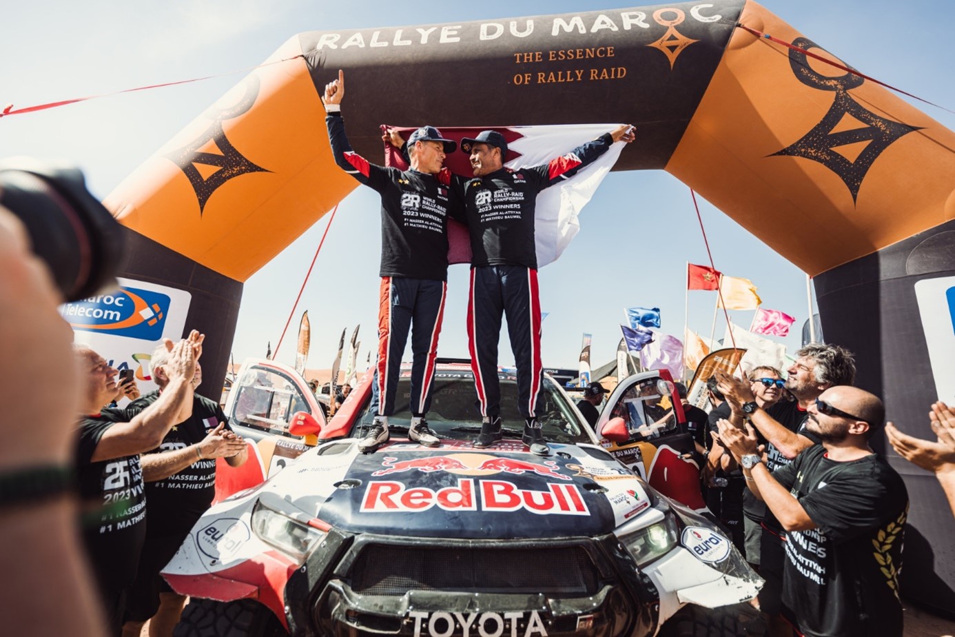 Nasser Al-Attiyah complète le triomphe de TOYOTA GAZOO Racing en Rallye-Raid W2RC pour la 2e année consécutive en obtenant le titre de champion du monde au côté du co-pilote français Mathieu Baumel.